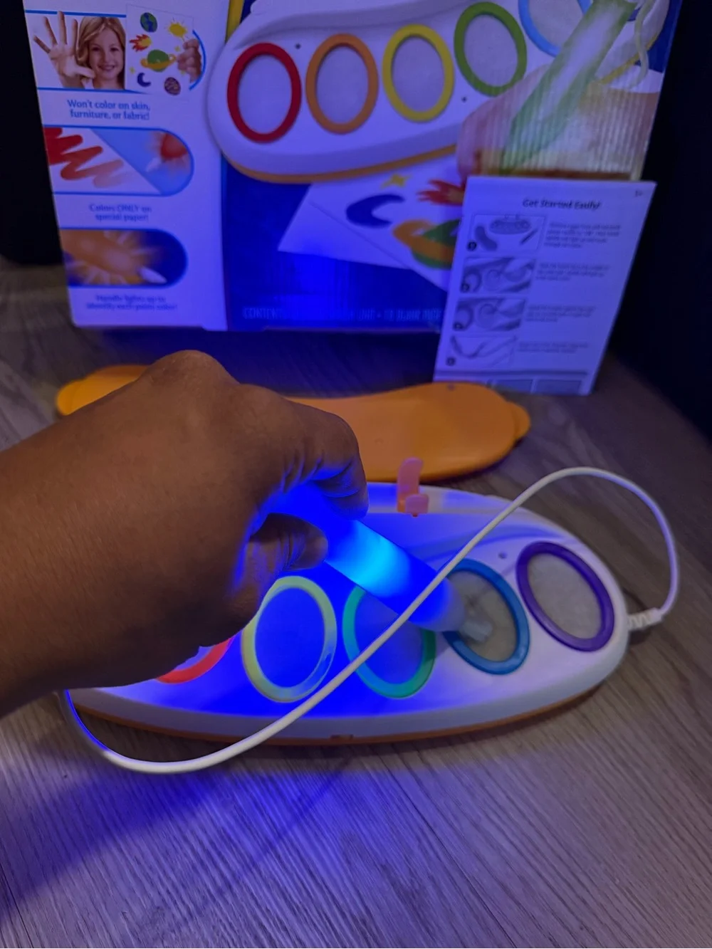 Crayola Color Wonder Magic Light Brush Painting(No Paper Can Buy In Walmart)